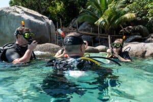 Learning the basic skills for scuba diving on Koh Tao