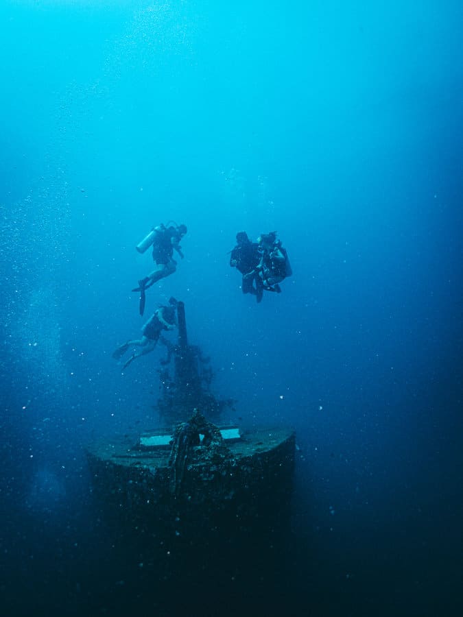 Wreck diver on the Sattakutt
